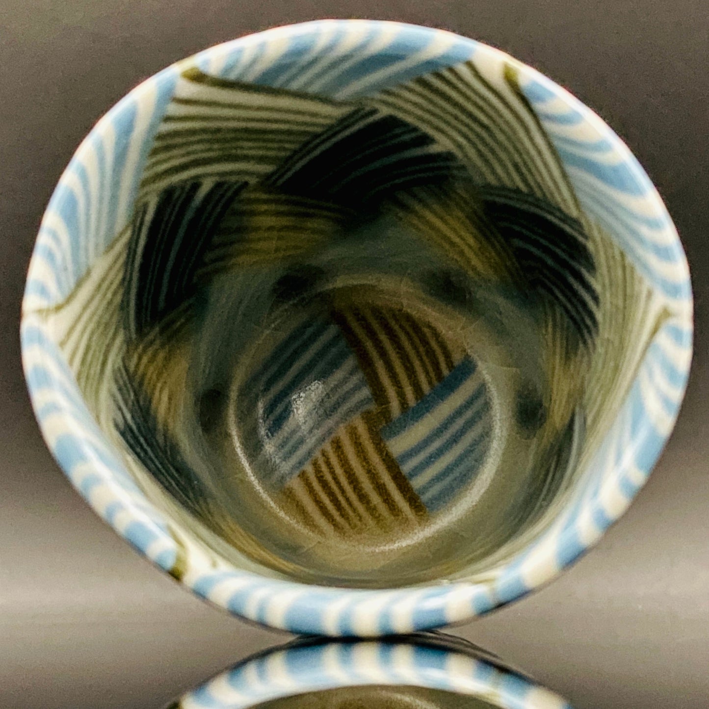 内田 泰秀 晩年成熟期の傑作、失われた幻の技法「表裏貫通錦練上手」陶製ショットグラス #168