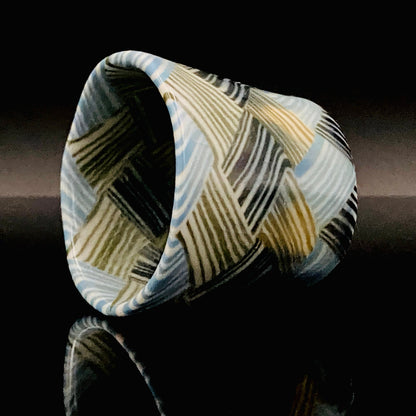 内田 泰秀 晩年成熟期の傑作、失われた幻の技法「表裏貫通錦練上手」陶製ショットグラス #168