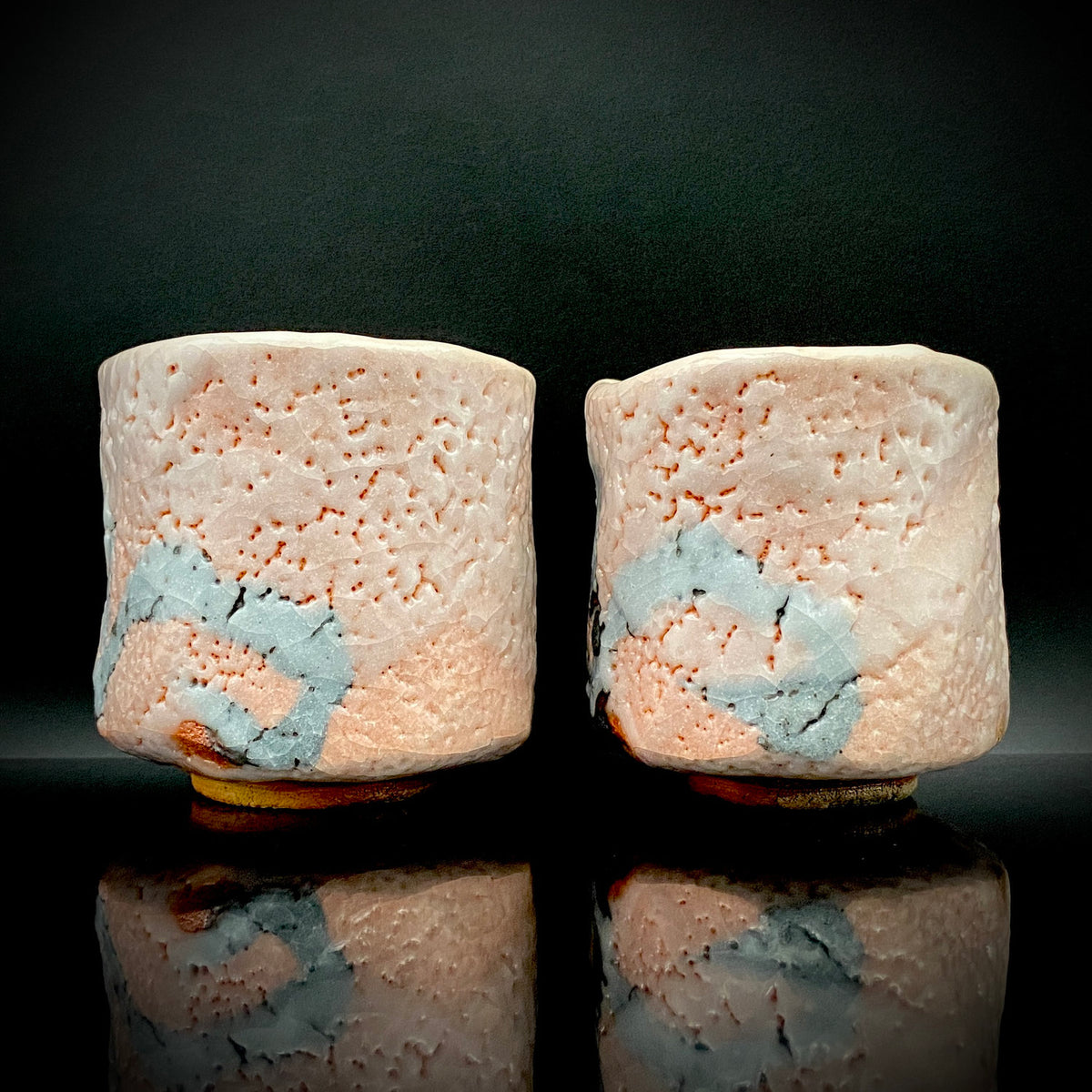 Japan Flower Vase and Tea Utensil Art Exhibition, Prize in the Minister of Education Division | Mino, Takaneyama-shita Kiln | Ichiyo Nakajima | Shino Meoto Yunomi (Pair of Teacups) | Japanese-Style Rocks Glasses #316