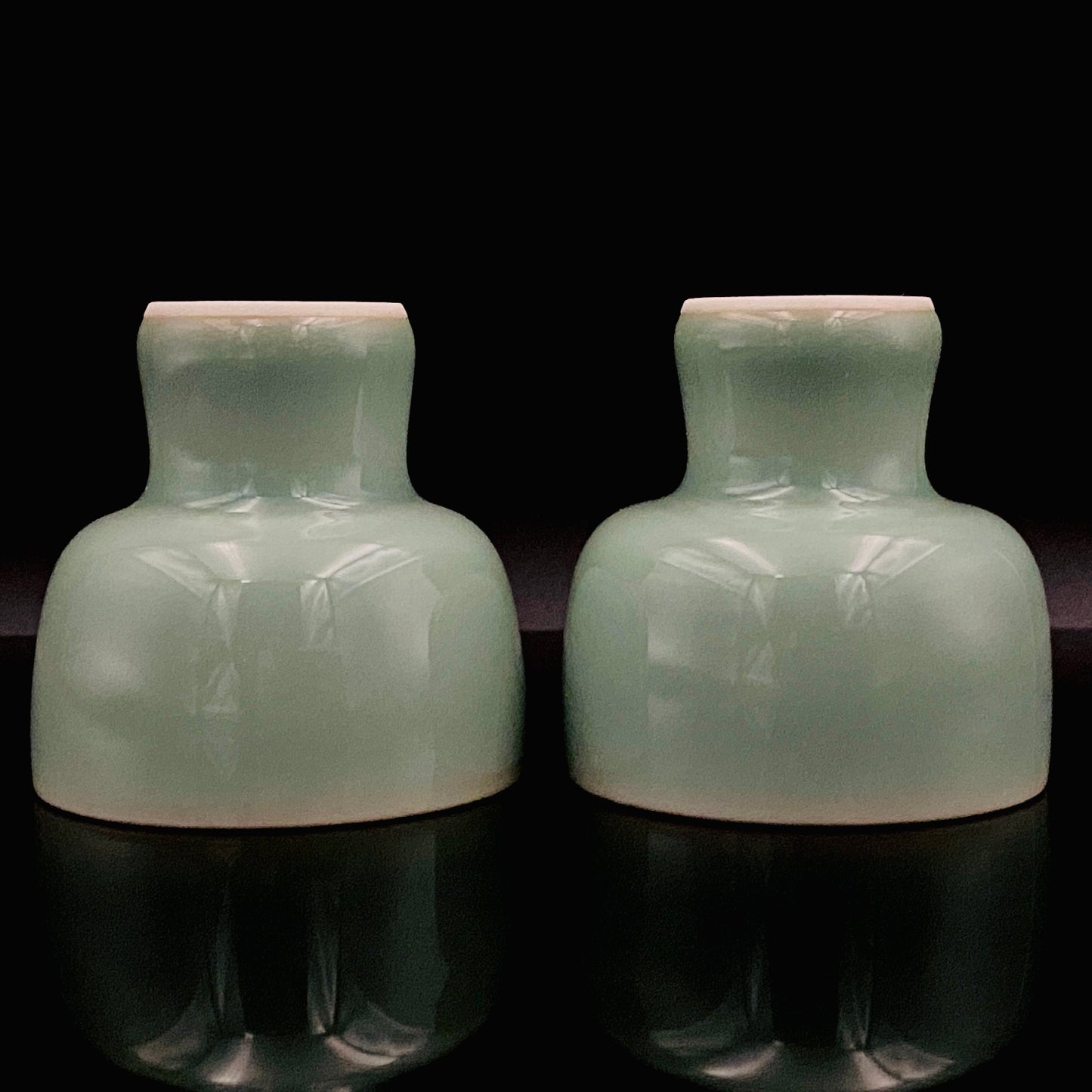 松本为佐视作 青瓷酒盏 二客组：重新定义汝窑、瑞利散射造就极致翡翠绿 #172