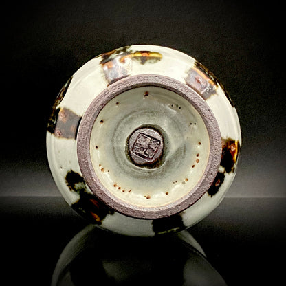 Kenji Kato, Recipient of the Gifu Prefecture Arts and Culture Honor and the Turkish Government’s Osman Hamdi Art Award, Shinsho Kiln, Pair of Yunomi Cups with Iron Glaze and Red Enamel Decoration (Tetsuyu Akasai Kumi-Yunomi) #468
