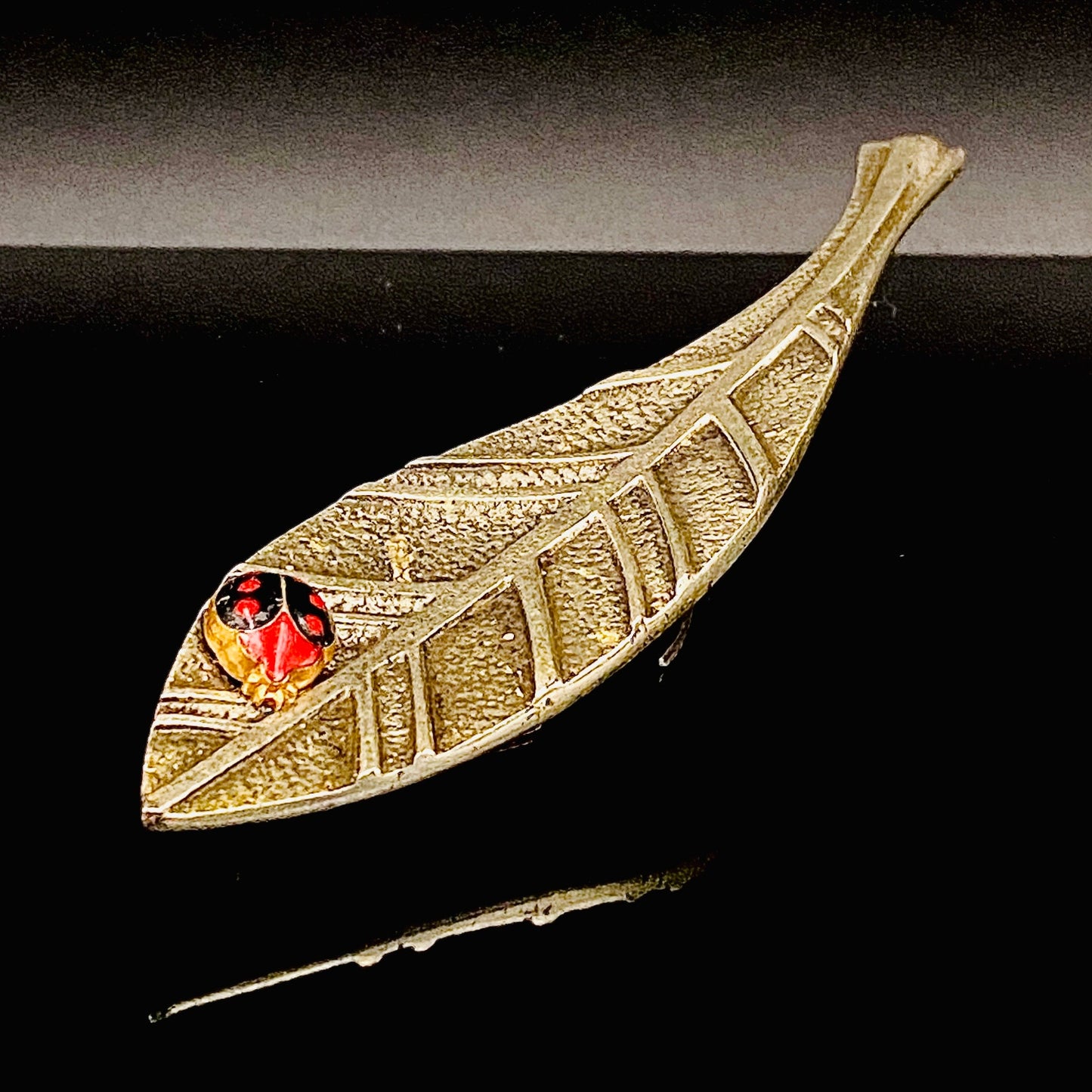 北村 一朗 作 金属工芸 栓抜き『てんとう虫』縁起物 