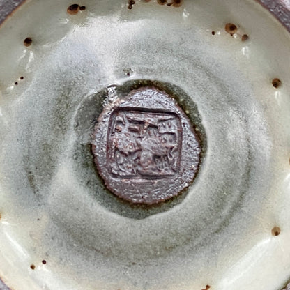 Kenji Kato, Recipient of the Gifu Prefecture Arts and Culture Honor and the Turkish Government’s Osman Hamdi Art Award, Shinsho Kiln, Pair of Yunomi Cups with Iron Glaze and Red Enamel Decoration (Tetsuyu Akasai Kumi-Yunomi) #468