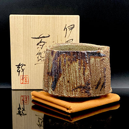Artist Featured in Ippodo Gallery New York's "Magic of the Tea Bowl" | Eldest Son of Mashiko Potter Ken Matsuzaki | Kan Matsuzaki | Irabo Kofuku Chawan (Small Tea Bowl) | Tomobako | Japanese-Style Rocks Glass #476