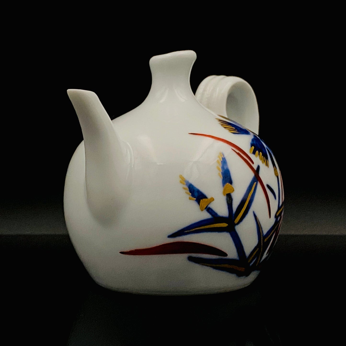 牧勇吉（Maki Yukichi）杰作 青花金彩蜻蛉花纹水注 掌心大小的洋酒用滴水器 #175