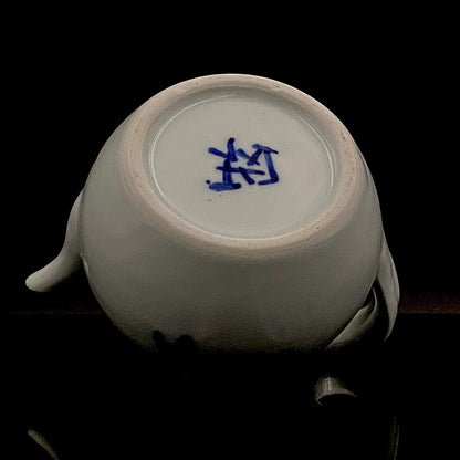 牧勇吉（Maki Yukichi）杰作 青花金彩蜻蛉花纹水注 掌心大小的洋酒用滴水器 #175