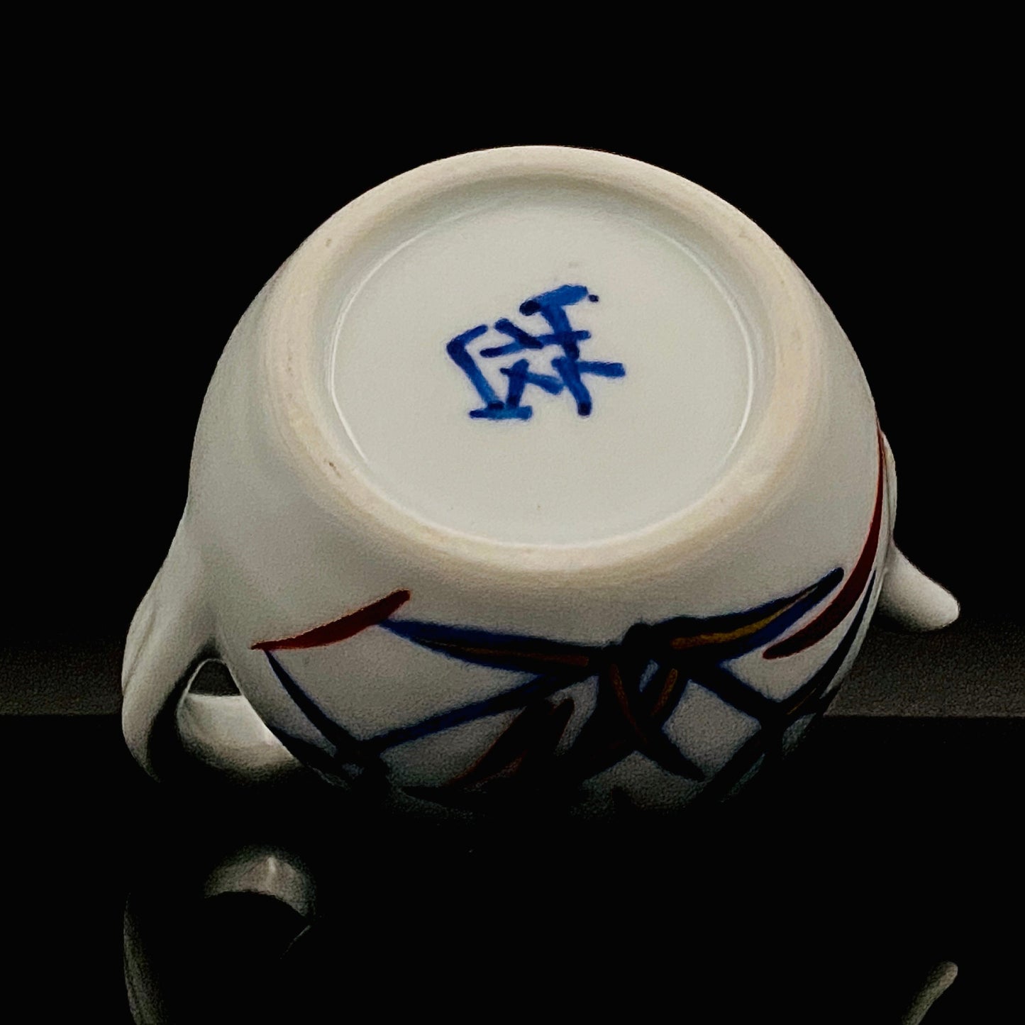 牧勇吉（Maki Yukichi）杰作 青花金彩蜻蛉花纹水注 掌心大小的洋酒用滴水器 #175