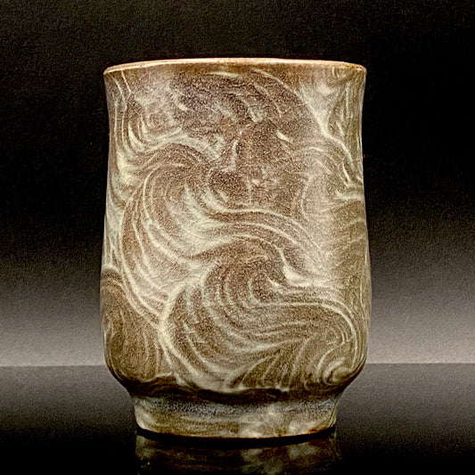 第十三代 横石卧牛（Yokoishi Gagyu）作 现川烧之再興与封存了风之律动的刷毛目之极致 陶瓷酒杯 #177