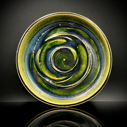 Houston (USA) | Member of the Kokugakai | Mashiko Potter and Pupil of Tatsuzo Shimaoka | Ken Matsuzaki | Plate with Swirl Pattern in Green and Blue Glazes | Dish for Snacks #477