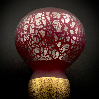 Aomori Prefecture Art and Culture Award Recipient, Tsugaru Vidro, Hokuyo Glass, Kaoru Okawa: Gourd-Shaped Frosted Crimson Glass Tokkuri (Sake Flask) with Gold and Silver Foil #478