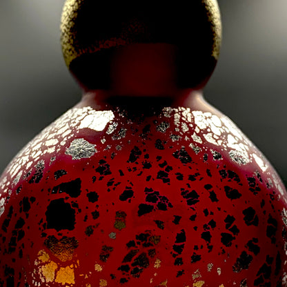 Aomori Prefecture Art and Culture Award Recipient, Tsugaru Vidro, Hokuyo Glass, Kaoru Okawa: Gourd-Shaped Frosted Crimson Glass Tokkuri (Sake Flask) with Gold and Silver Foil #478