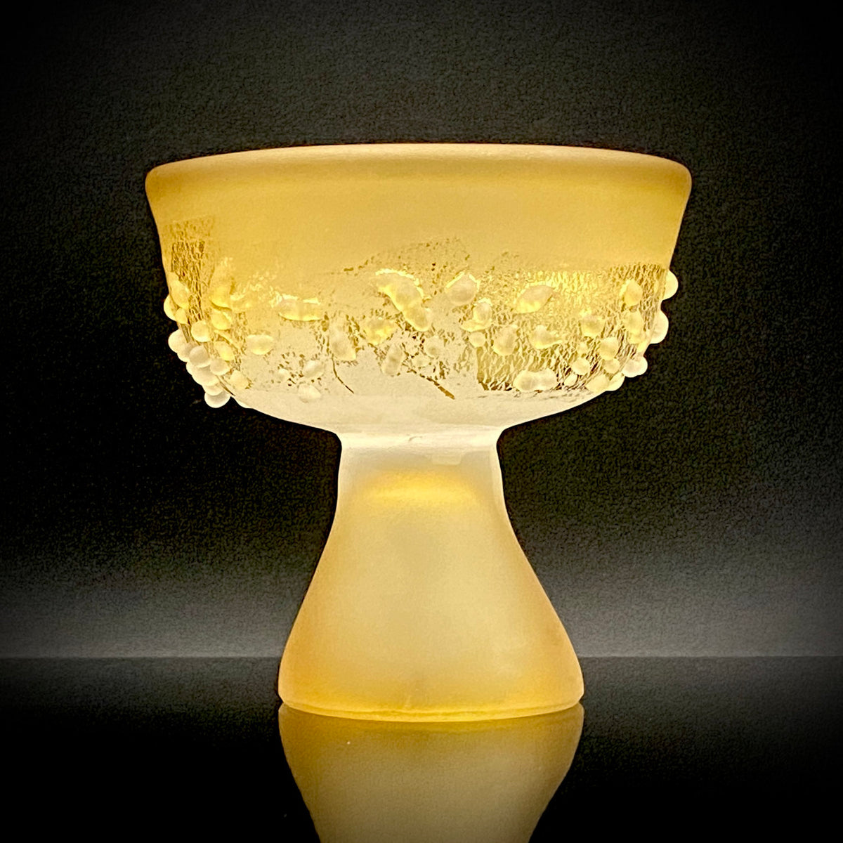 Aomori Prefecture Art and Culture Award Recipient, Tsugaru Vidro, Hokuyo Glass, Kaoru Okawa: Frosted Glass Stem Cup (Bajohai) with Gold-Tone Foil and Applied Glass Beads #471