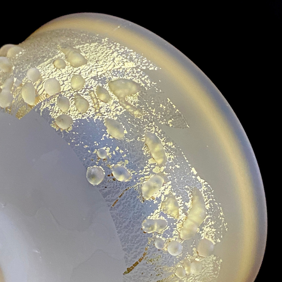 Aomori Prefecture Art and Culture Award Recipient, Tsugaru Vidro, Hokuyo Glass, Kaoru Okawa: Frosted Glass Stem Cup (Bajohai) with Gold-Tone Foil and Applied Glass Beads #471