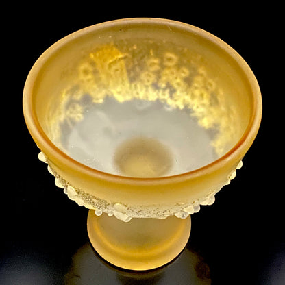 Aomori Prefecture Art and Culture Award Recipient, Tsugaru Vidro, Hokuyo Glass, Kaoru Okawa: Frosted Glass Stem Cup (Bajohai) with Gold-Tone Foil and Applied Glass Beads #471