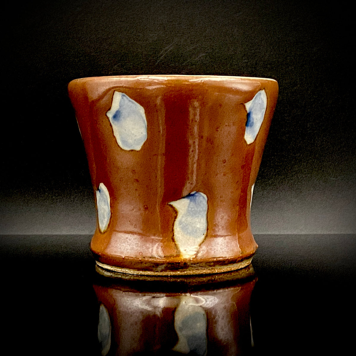 Third Generation of the Mashiko Kiln, Grandson of Ichirō Kimura: Sakazuki Sake Cup by Mitsuyoshi Kimura, Red-Brown Glaze with White and Blue Mottled Pattern, Japanese-Style Shot Glass, Artist with Permanent Display at Matsuzakaya Ginza #475