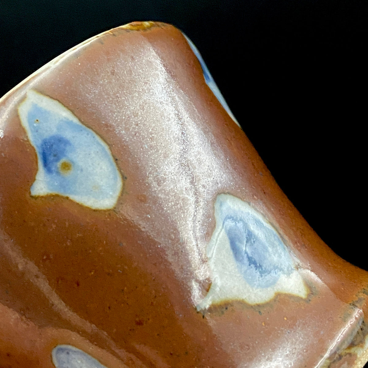 Third Generation of the Mashiko Kiln, Grandson of Ichirō Kimura: Sakazuki Sake Cup by Mitsuyoshi Kimura, Red-Brown Glaze with White and Blue Mottled Pattern, Japanese-Style Shot Glass, Artist with Permanent Display at Matsuzakaya Ginza #475