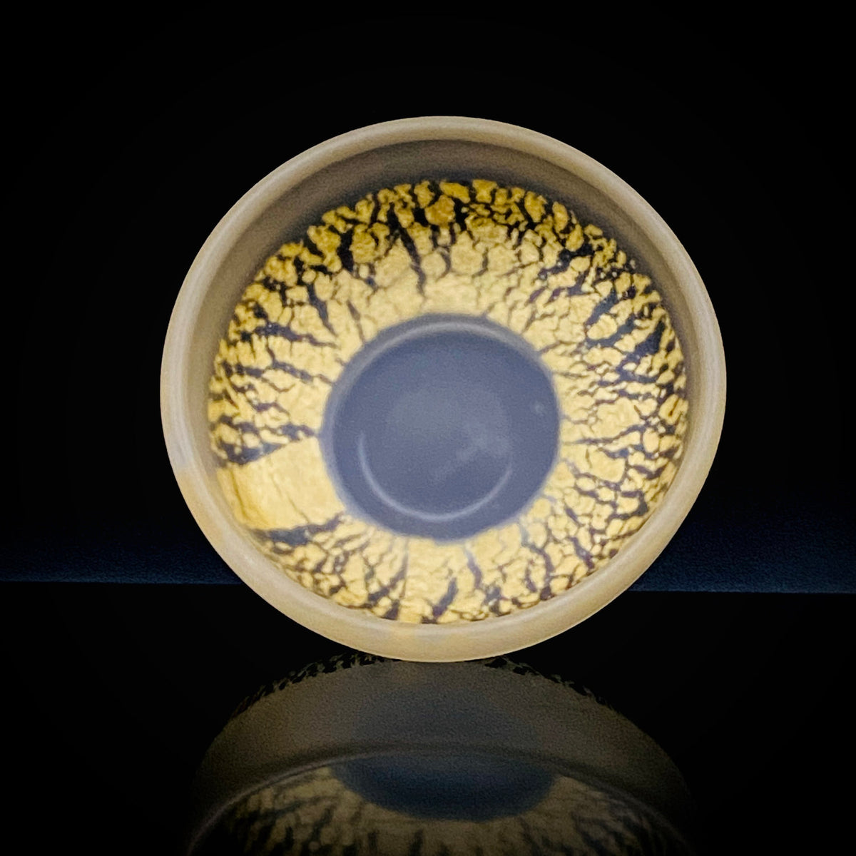 国立工芸館・横浜美術館収蔵作家 藤田 潤 作 手吹 金色箔 艶消し硝子 盃 国際ガラス展・金沢金賞 日本ガラス工芸協会元理事長 #483