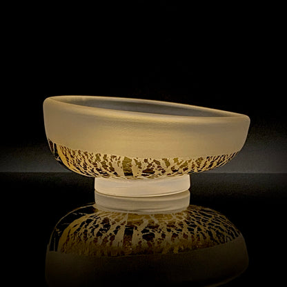 国立工芸館・横浜美術館収蔵作家 藤田 潤 作 手吹 金色箔 艶消し硝子 盃 国際ガラス展・金沢金賞 日本ガラス工芸協会元理事長 #483