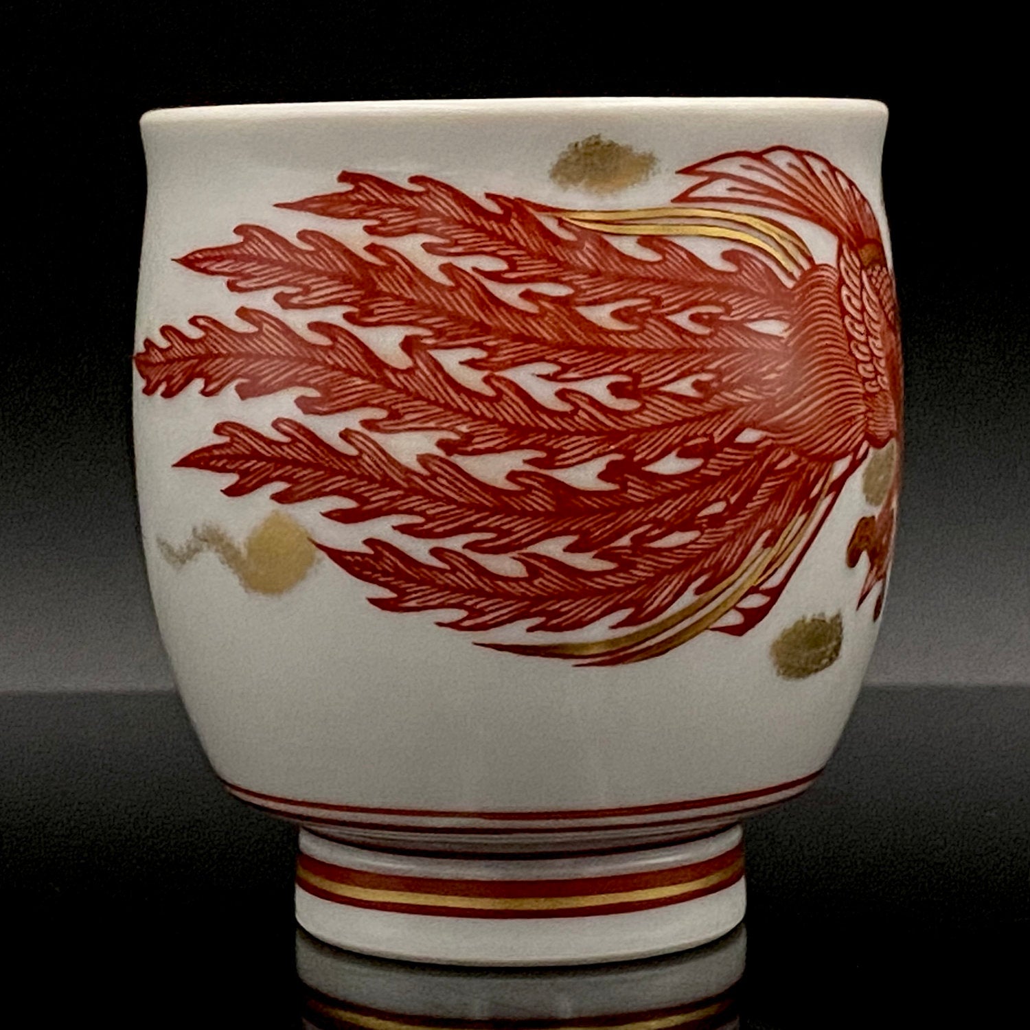 九谷焼　山本芳岳　赤絵鳳凰文　盃 山本 芳岳 最上位作 九谷焼 赤絵細描 金彩赤絵 鳳凰文 ぐい呑み 酒器