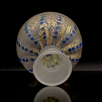青森県芸術文化報奨受賞 津軽びいどろ 北洋硝子 大川 薫 作 金色箔 青玉文 艶消し乳白硝子 馬上盃 訳あり #485