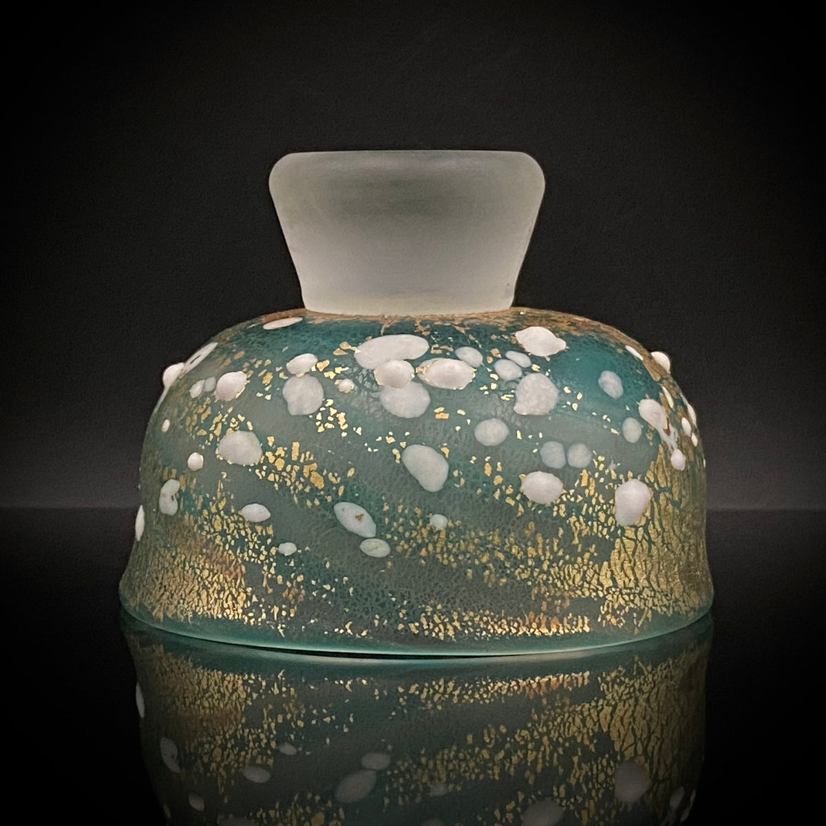 Aomori Prefecture Art and Culture Award Recipient, Tsugaru Vidro, Hokuyo Glass, Kaoru Okawa: Frosted Blue-Green Glass Stem Cup (Bajohai) with Gold-Tone Foil and White Glass Dots #484