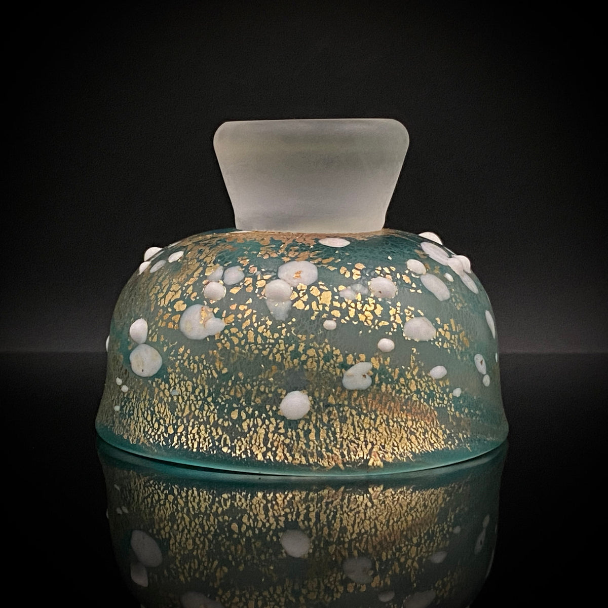 Aomori Prefecture Art and Culture Award Recipient, Tsugaru Vidro, Hokuyo Glass, Kaoru Okawa: Frosted Blue-Green Glass Stem Cup (Bajohai) with Gold-Tone Foil and White Glass Dots #484