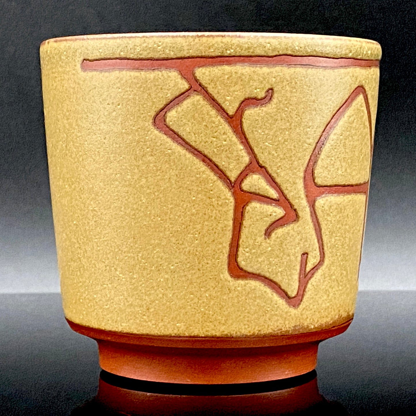 Living National Treasure, Ito Sekisui V, Mumyoi-yaki, Elegant "Manyo" Cursive Line Engraving, Yunomi / Rock Glass "Bush Clover in Autumn Field" #199