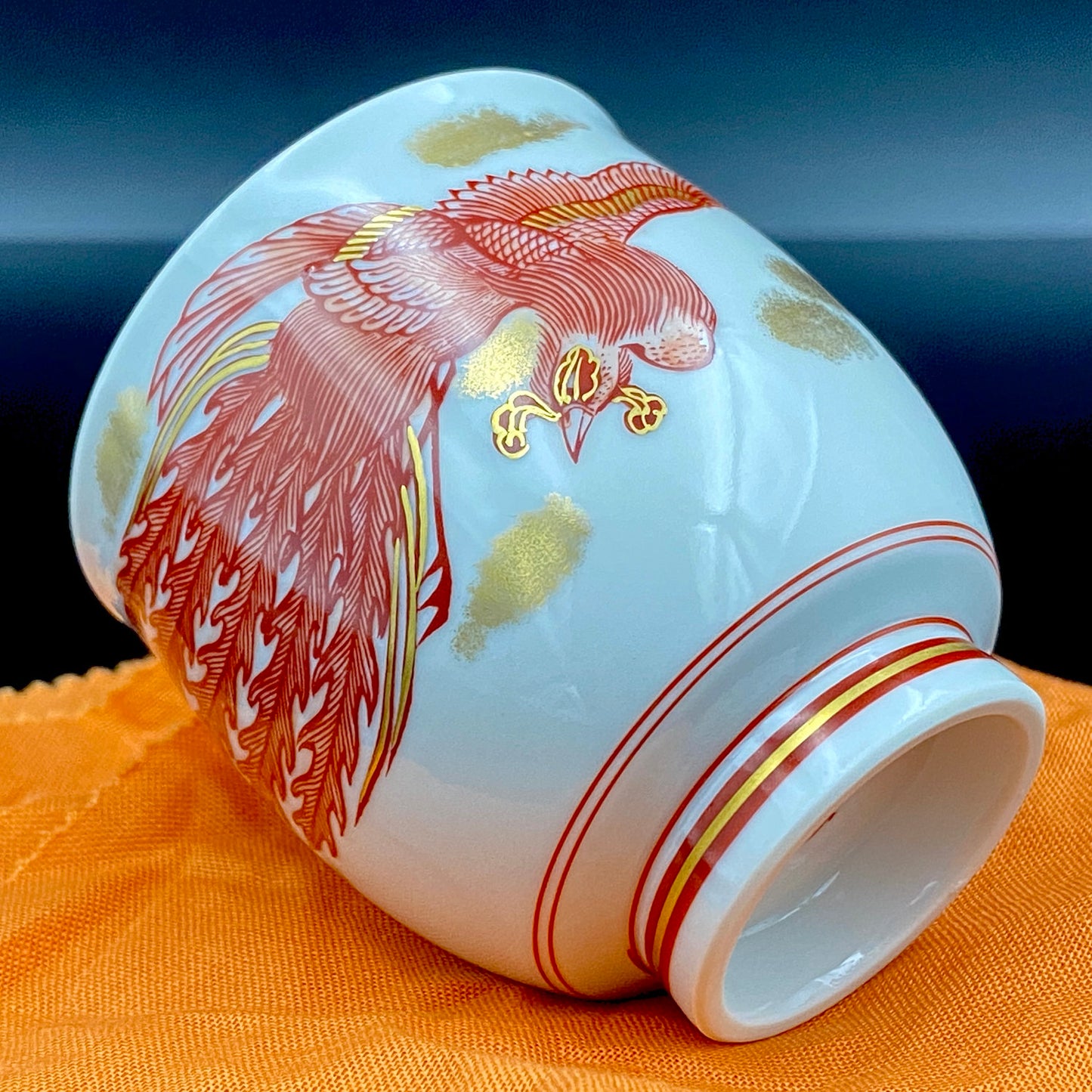 山本 芳岳 最上位作 九谷焼 赤絵細描 金彩赤絵 鳳凰文 ぐい呑み 酒器  皇室献上作家 #202