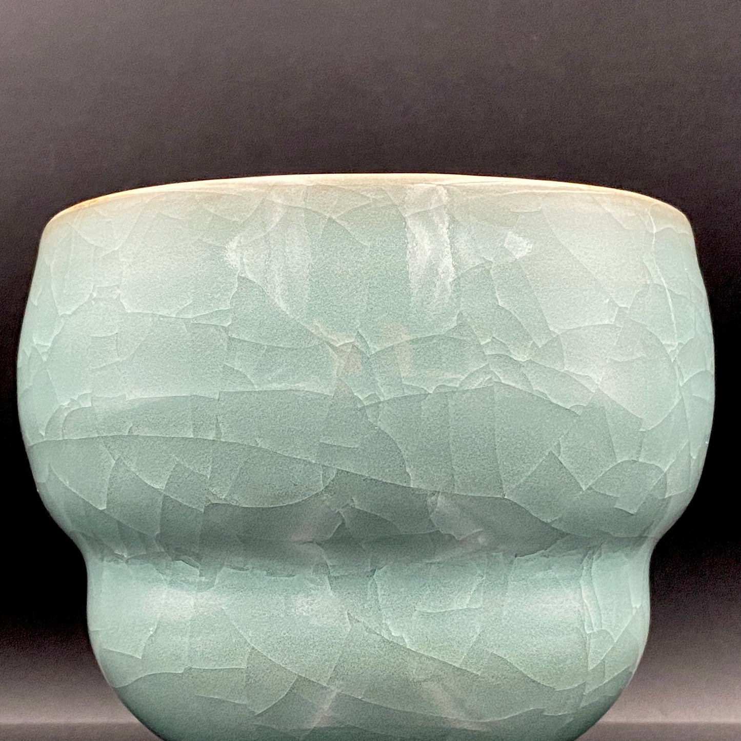 Saga Prefectural Intangible Cultural Property Holder, 19th Generation Choshun Ogasawara – Nabeshima Celadon Carved Pattern Cylindrical Large Ceramic Whiskey Tumbler #206