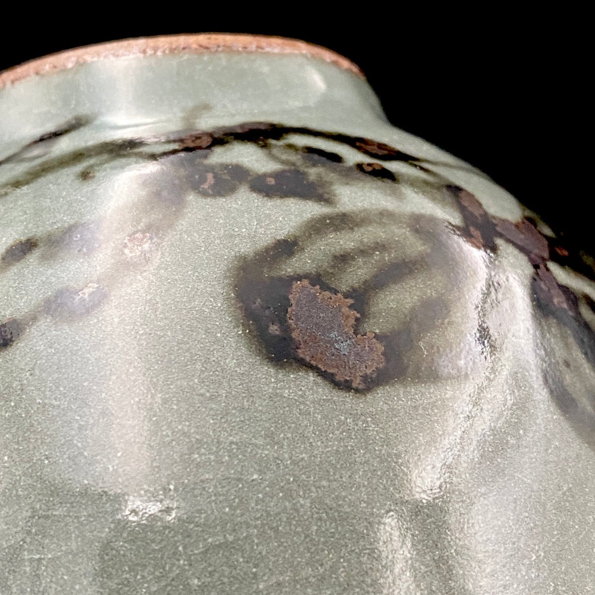 Iron-Painted Sankirai Tea Bowl / Japanese-Style Rocks Glass by Takeda Toshio, Pupil of Living National Treasure Tamura Koichi, Artist Represented in the Collection of The National Museum of Modern Art, Kyoto #503
