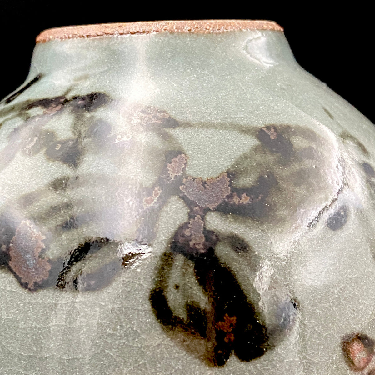 Iron-Painted Sankirai Tea Bowl / Japanese-Style Rocks Glass by Takeda Toshio, Pupil of Living National Treasure Tamura Koichi, Artist Represented in the Collection of The National Museum of Modern Art, Kyoto #503