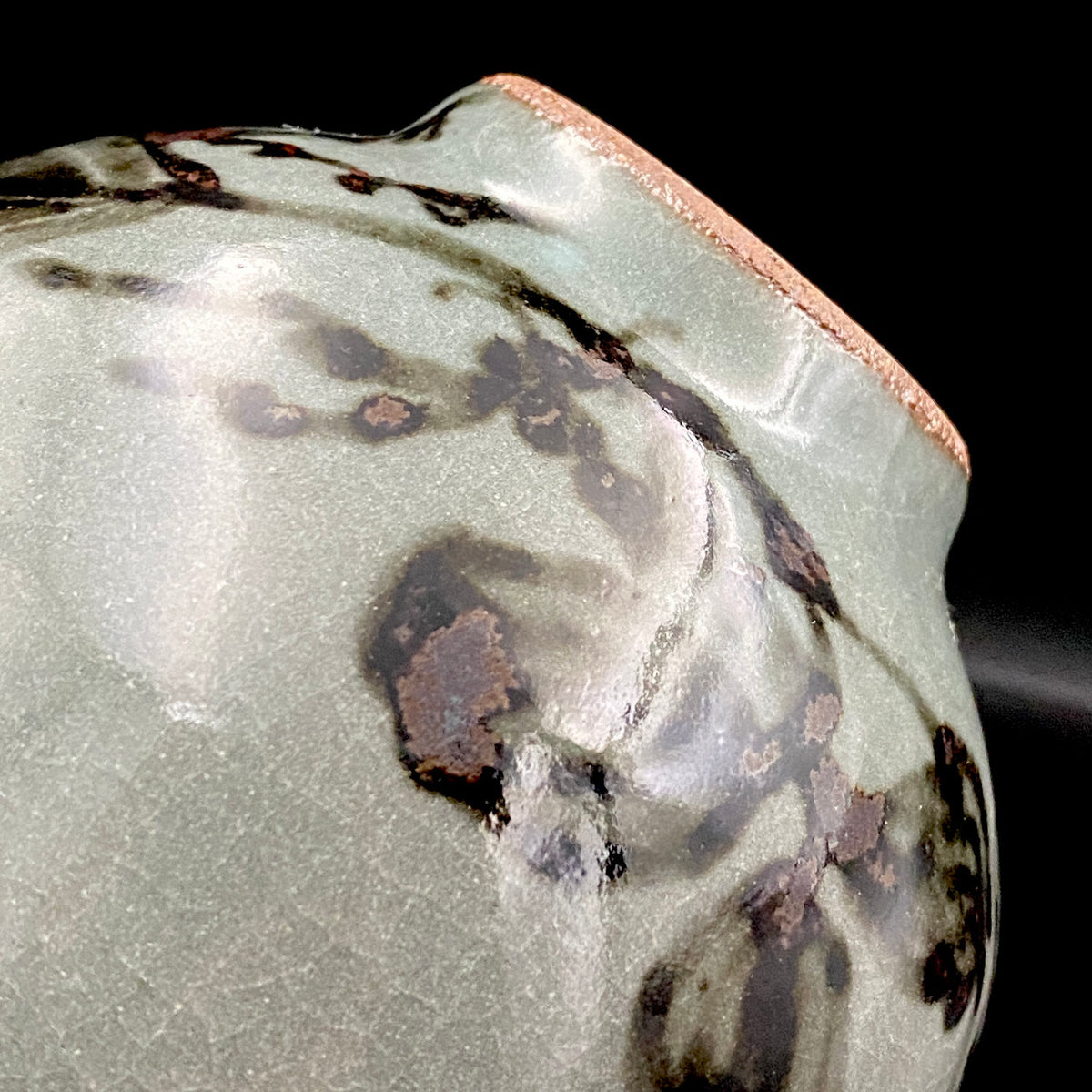 Iron-Painted Sankirai Tea Bowl / Japanese-Style Rocks Glass by Takeda Toshio, Pupil of Living National Treasure Tamura Koichi, Artist Represented in the Collection of The National Museum of Modern Art, Kyoto #503