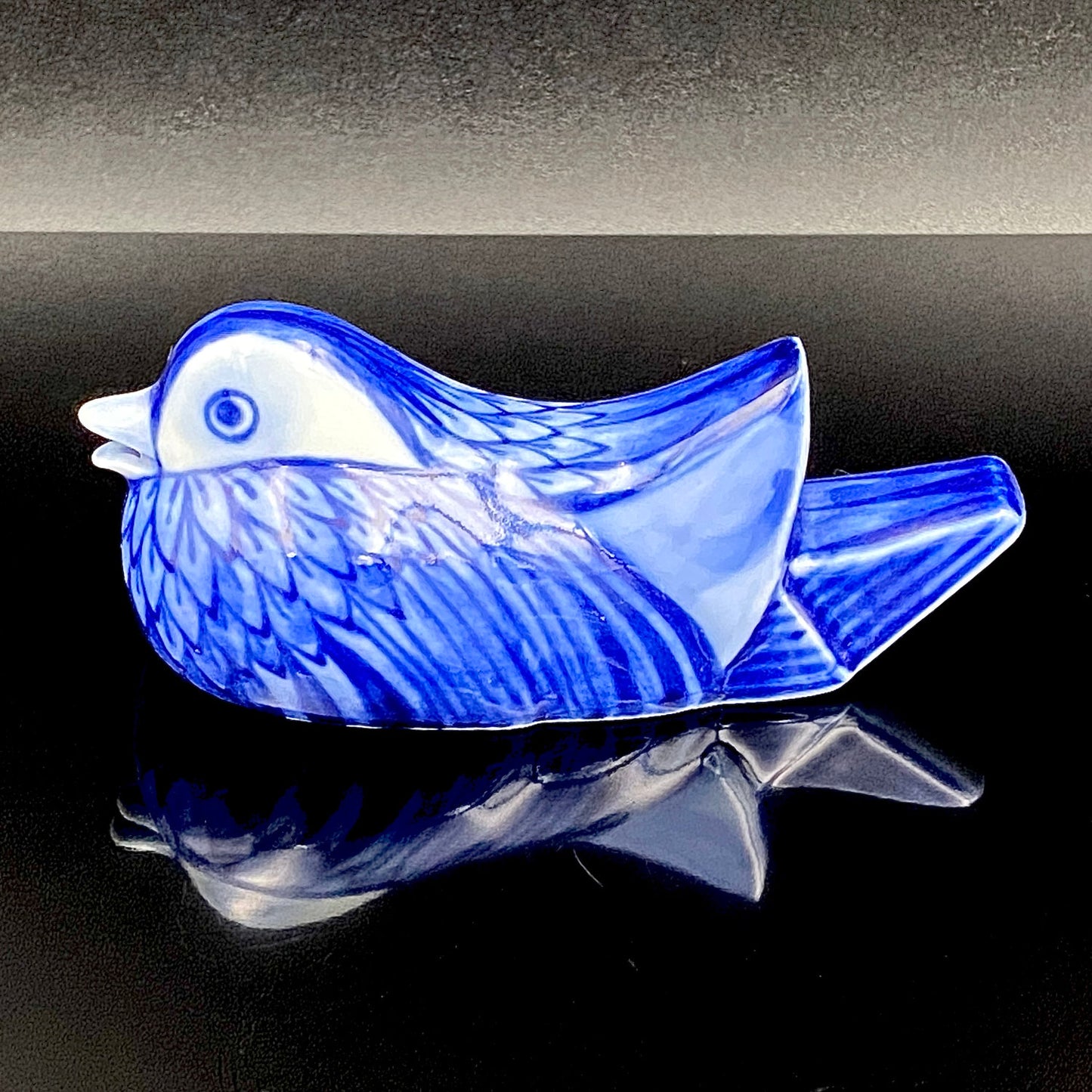 Imperial Household Agency Purveyor, 14th Generation Tsuji Hitachi: Blue and White Fukizumi Phoenix Motif Sculptural Water Dropper / Whisky Dropper #208