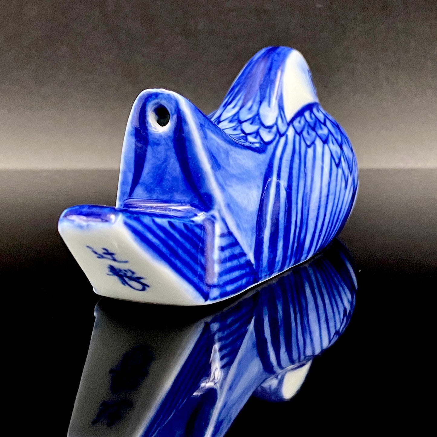 Imperial Household Agency Purveyor, 14th Generation Tsuji Hitachi: Blue and White Fukizumi Phoenix Motif Sculptural Water Dropper / Whisky Dropper #208