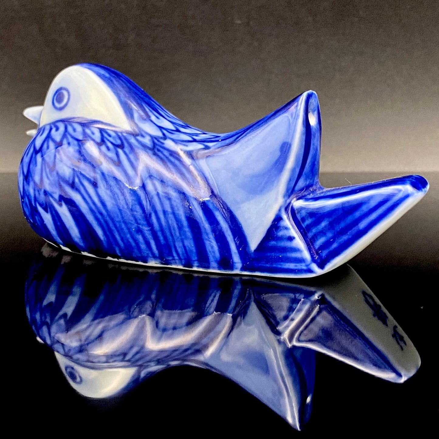 Imperial Household Agency Purveyor, 14th Generation Tsuji Hitachi: Blue and White Fukizumi Phoenix Motif Sculptural Water Dropper / Whisky Dropper #208