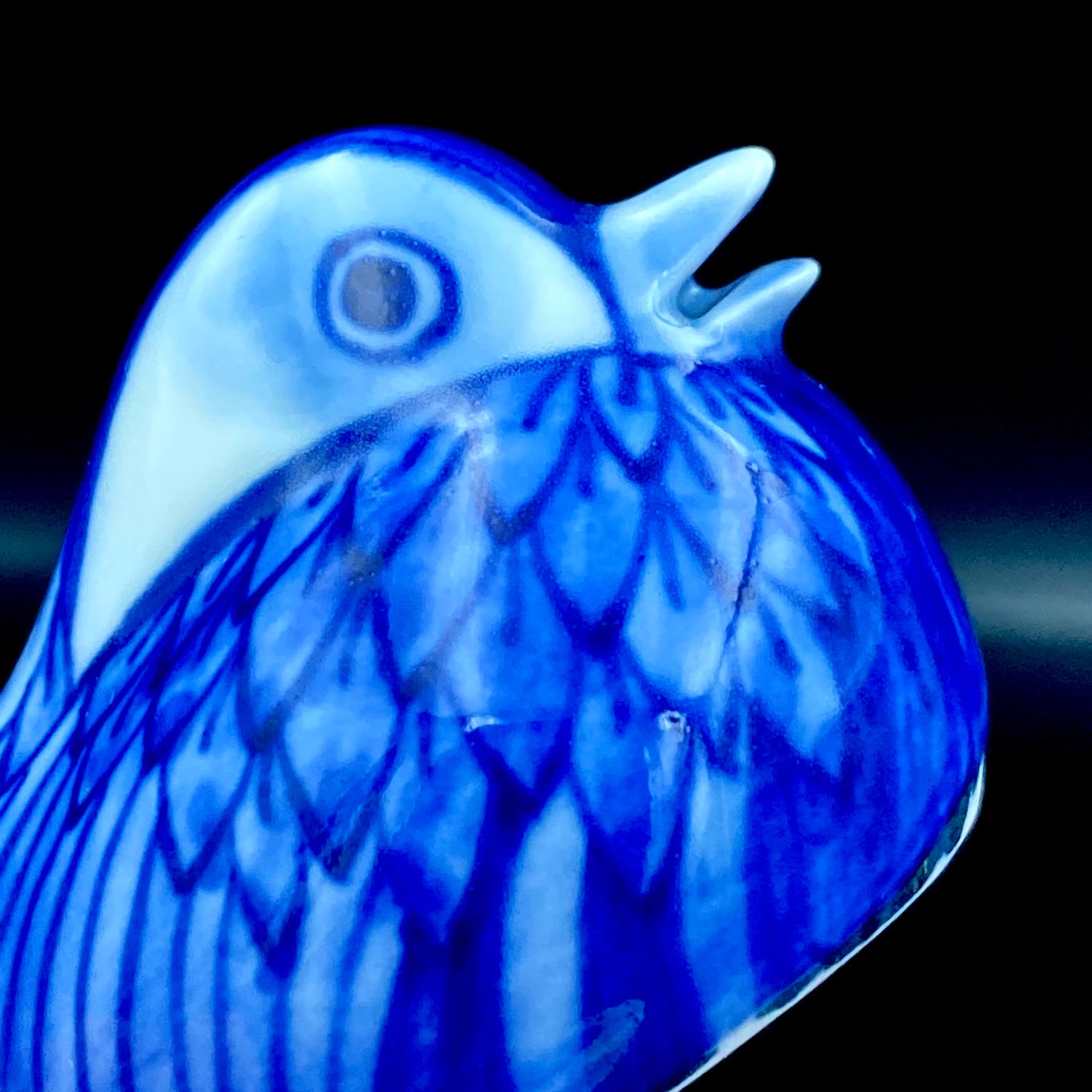 Imperial Household Agency Purveyor, 14th Generation Tsuji Hitachi: Blue and White Fukizumi Phoenix Motif Sculptural Water Dropper / Whisky Dropper #208