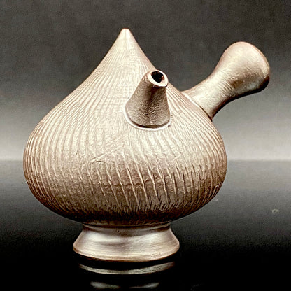 Banko Ware Traditional Craftsman, Mori Iroku IV: Purple Clay Diamond-Cut Geometric Multi-Faceted Water Dropper / Whisky Dropper #210