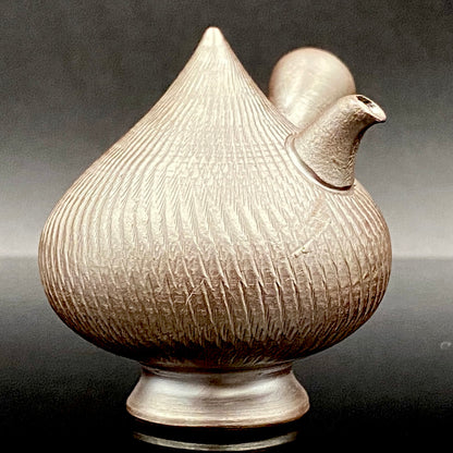 Banko Ware Traditional Craftsman, Mori Iroku IV: Purple Clay Diamond-Cut Geometric Multi-Faceted Water Dropper / Whisky Dropper #210