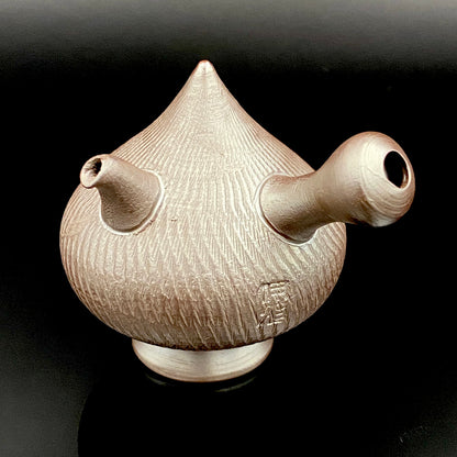 Banko Ware Traditional Craftsman, Mori Iroku IV: Purple Clay Diamond-Cut Geometric Multi-Faceted Water Dropper / Whisky Dropper #210