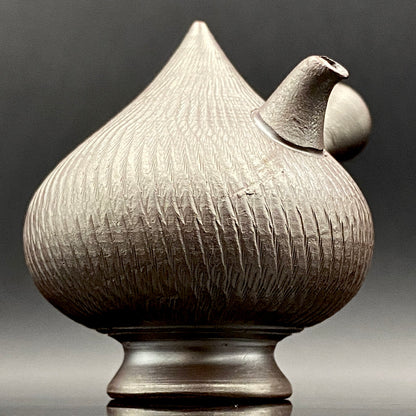 Banko Ware Traditional Craftsman, Mori Iroku IV: Purple Clay Diamond-Cut Geometric Multi-Faceted Water Dropper / Whisky Dropper #210