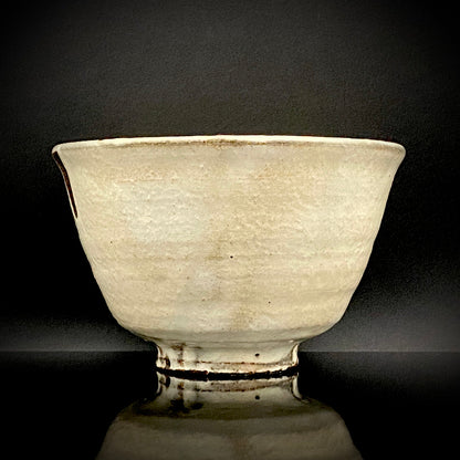 Kyo-yaki Seiwa Kiln, Founded by Certified Traditional Craftsman Hara Seiwa I (原清和): Korai-Style Kohiki Tea Bowl with Hima, Japanese Rocks Glass, with Wooden Box #504