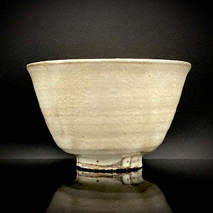 Kyo-yaki Seiwa Kiln, Founded by Certified Traditional Craftsman Hara Seiwa I (原清和): Korai-Style Kohiki Tea Bowl with Hima, Japanese Rocks Glass, with Wooden Box #504