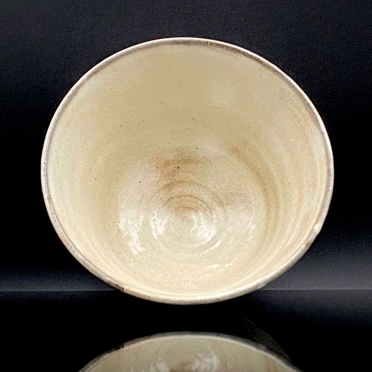 Kyo-yaki Seiwa Kiln, Founded by Certified Traditional Craftsman Hara Seiwa I (原清和): Korai-Style Kohiki Tea Bowl with Hima, Japanese Rocks Glass, with Wooden Box #504