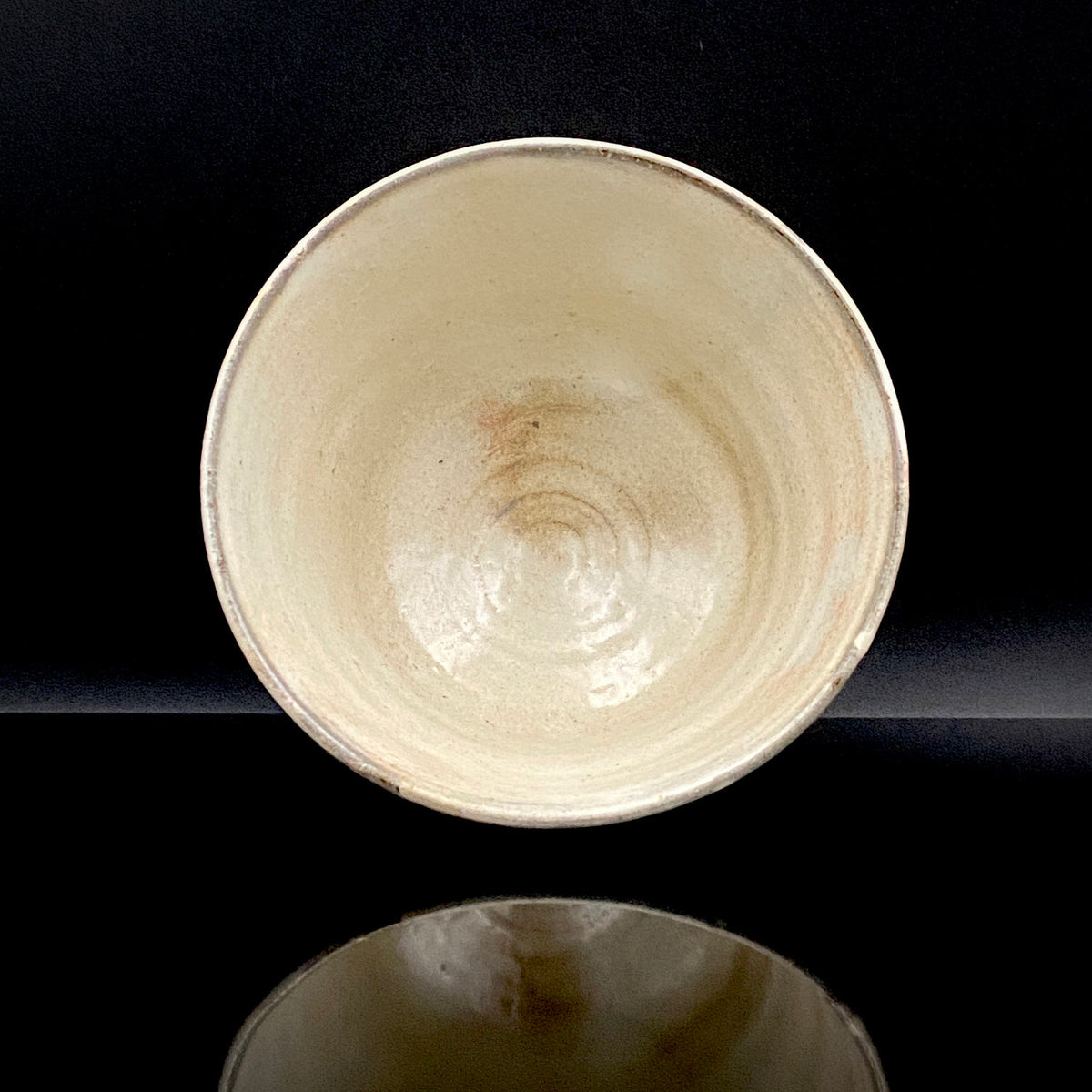 Kyo-yaki Seiwa Kiln, Founded by Certified Traditional Craftsman Hara Seiwa I (原清和): Korai-Style Kohiki Tea Bowl with Hima, Japanese Rocks Glass, with Wooden Box #504