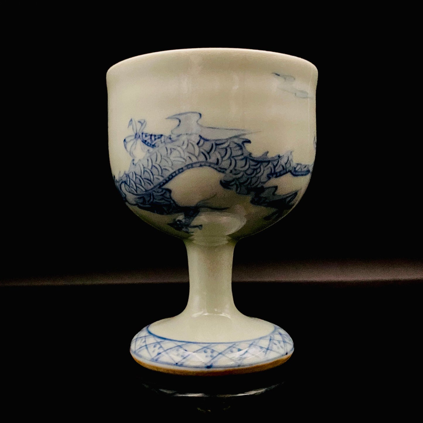 Teruko Nakamura, President of Hokkaido Ceramics Association, Full Member of Japan Kōgei Association - Sometsuke Flying Dragon-motif Bajouhai (High-footed Cup), Fuji Kiln #239
