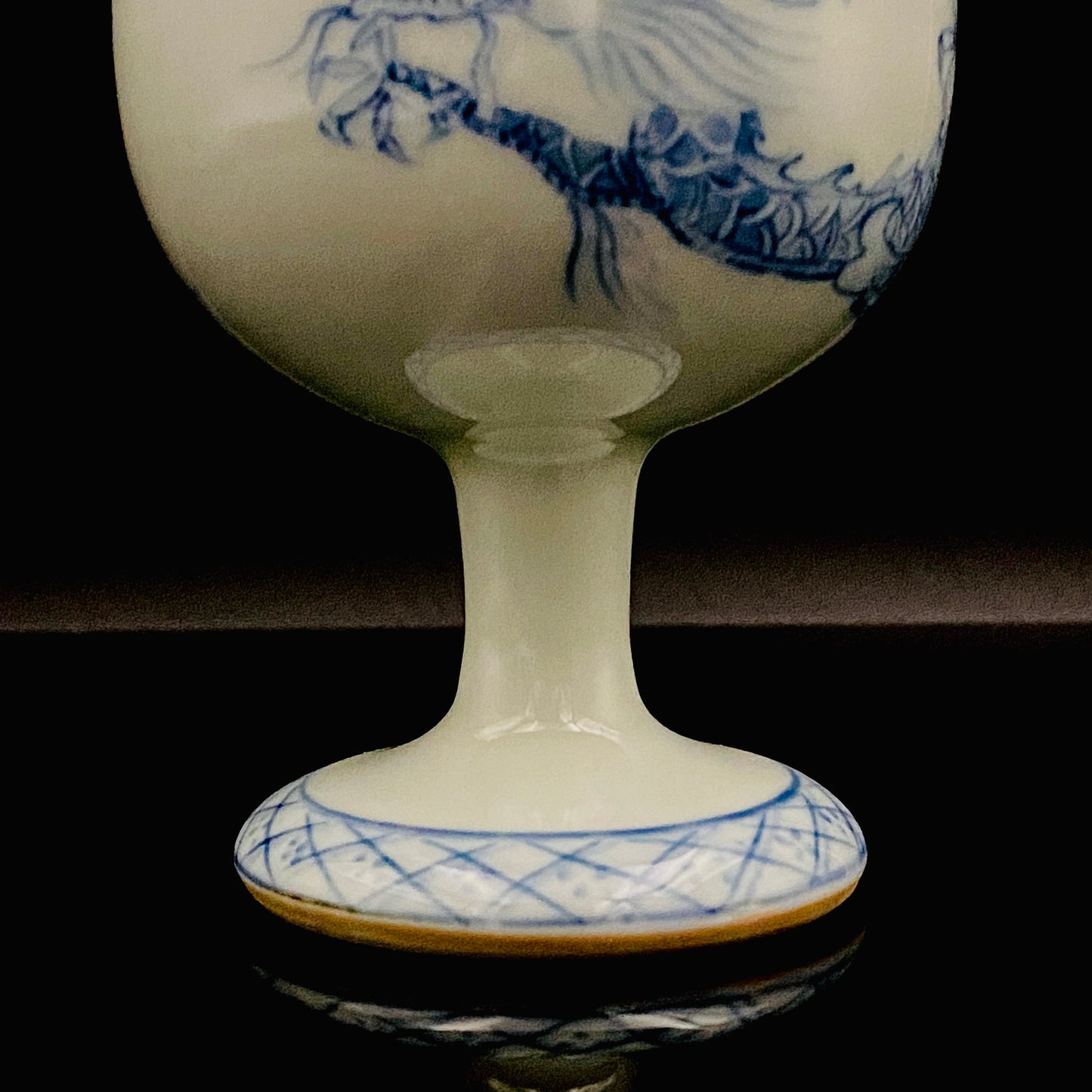 Teruko Nakamura, President of Hokkaido Ceramics Association, Full Member of Japan Kōgei Association - Sometsuke Flying Dragon-motif Bajouhai (High-footed Cup), Fuji Kiln #239