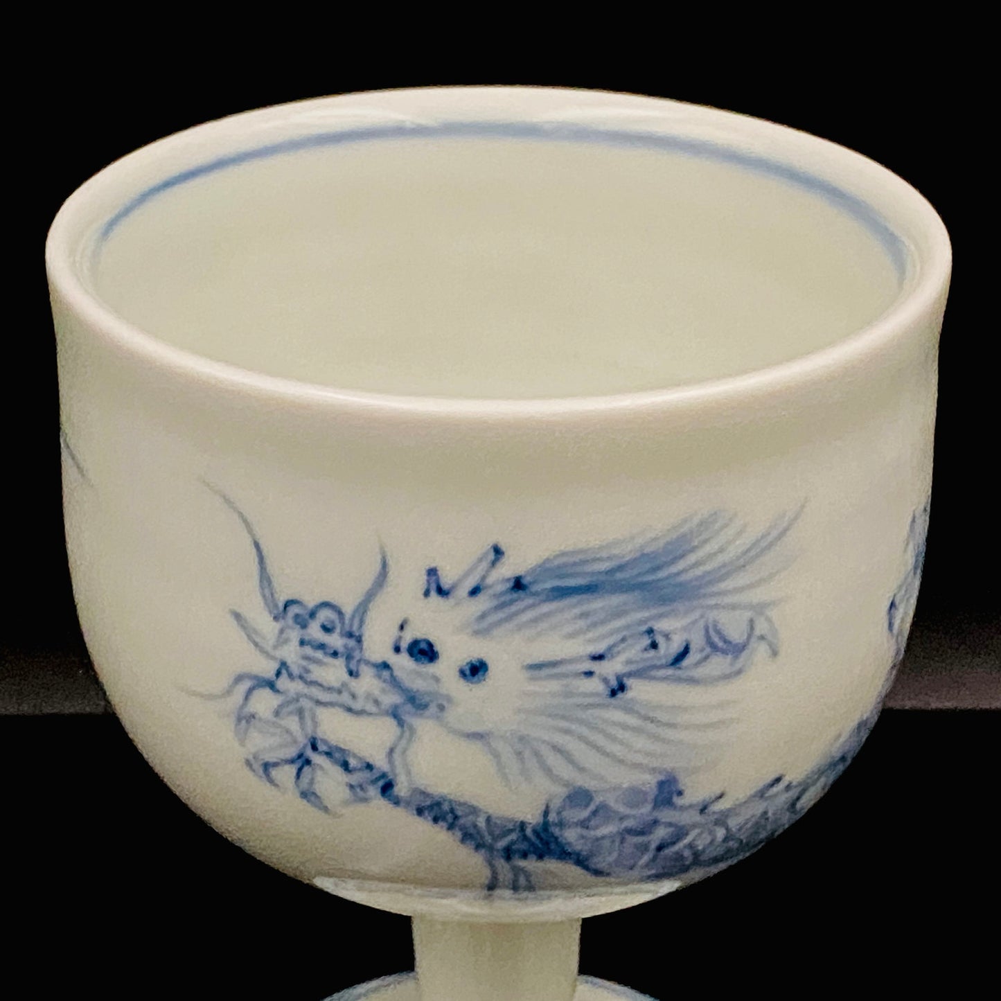 Teruko Nakamura, President of Hokkaido Ceramics Association, Full Member of Japan Kōgei Association - Sometsuke Flying Dragon-motif Bajouhai (High-footed Cup), Fuji Kiln #239