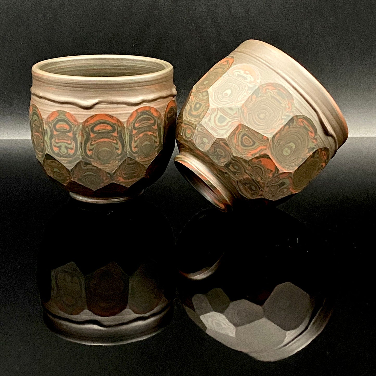 Tokoname City Intangible Cultural Property Holder, Yohei Konishi, Shu-dei Neriage Genshin-sai Sake Set (Sake Bottle and Cups) #249
