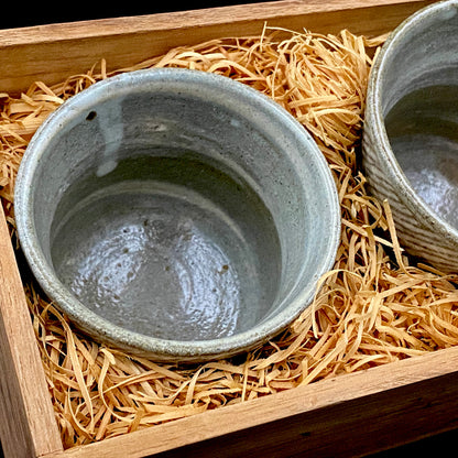 Tatsuzo Shimaoka (Living National Treasure) 1961 15th Anniversary Work "Roar of a New Star" Jomon Inlay Pair of Teacups, Sake Set, Rock Glasses (2-piece set) #253