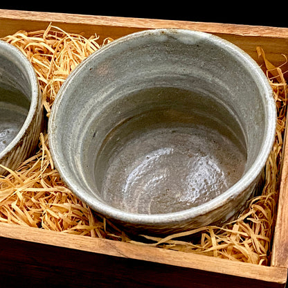 Tatsuzo Shimaoka (Living National Treasure) 1961 15th Anniversary Work "Roar of a New Star" Jomon Inlay Pair of Teacups, Sake Set, Rock Glasses (2-piece set) #253